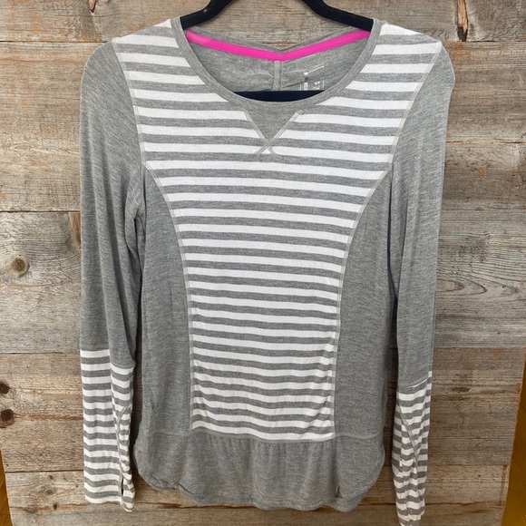 Mondetta Tops - Mondetta long sleeve size small